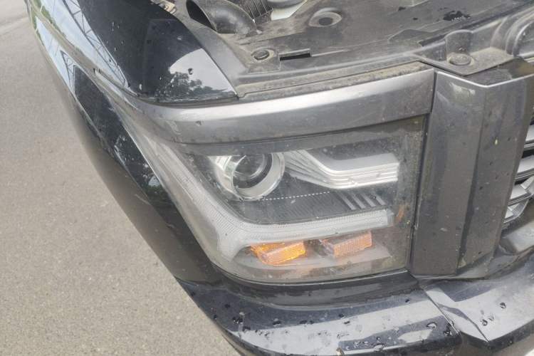 Used Great Wall King Kong Poer 2024 2.0T Manual Diesel 4x4 Elite Flatbed Right Front Headlight