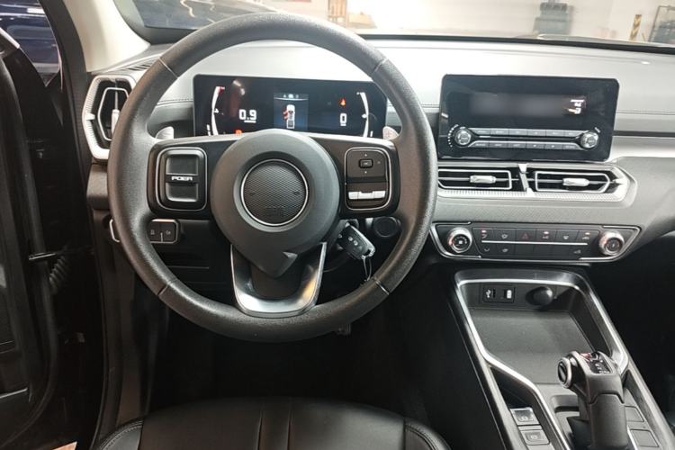 Used Great Wall King Kong Poer 2024 2.0T Automatic 8AT Diesel Two-Wheel Drive Elite Version with Extended Cabin Steering Wheel