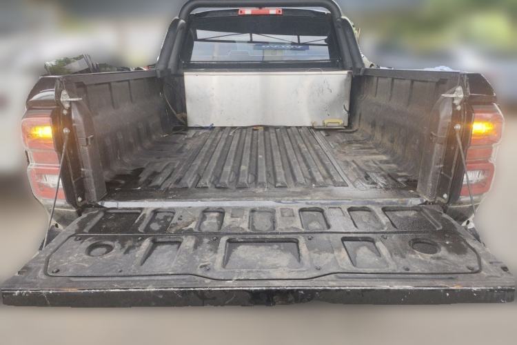 Used Great Wall King Kong Poer 2024 2.0T Manual Diesel 4x4 Elite Flatbed Trunk