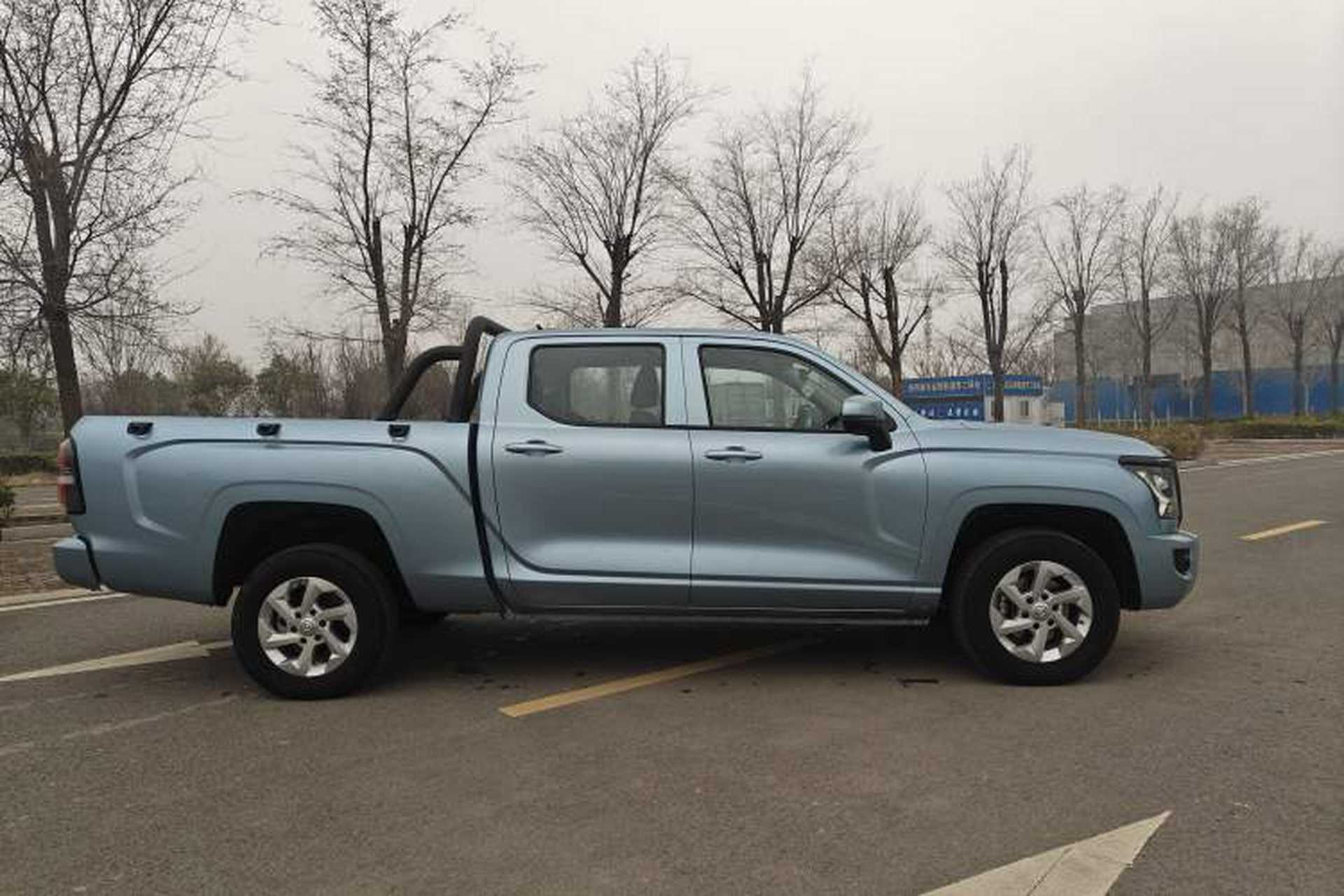 Used Great Wall King Kong Poer 2024 2.0T Automatic 8AT Diesel Two-Wheel-Drive Elite Flatbed Exterior 4