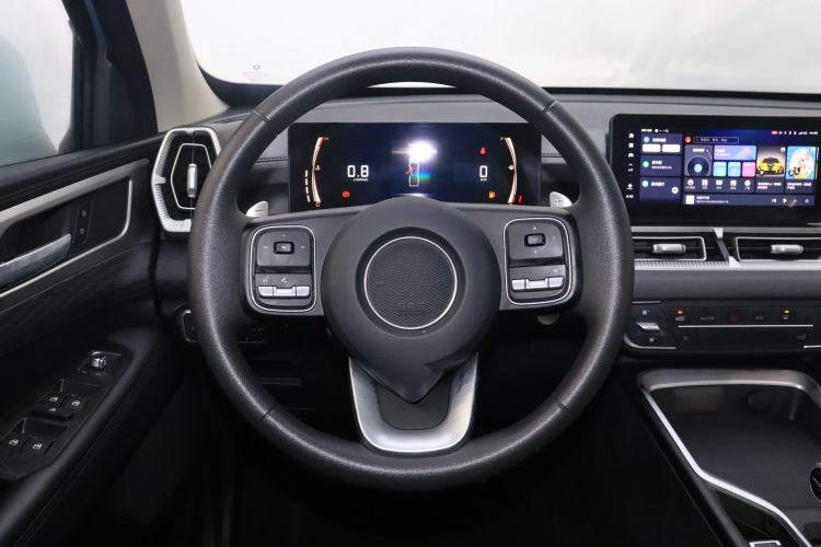 Used Great Wall King Kong Poer 2024 2.0T Automatic 8AT Diesel Two-Wheel-Drive Navigation Edition Flatbed Interior 8