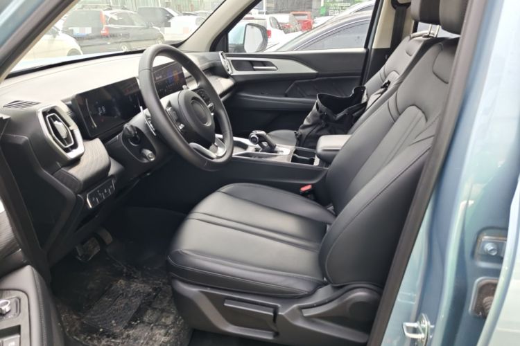 Used Great Wall King Kong Poer 2024 2.0T Automatic 8AT Diesel Two-Wheel-Drive Navigation Edition Flatbed Left Front Seat
