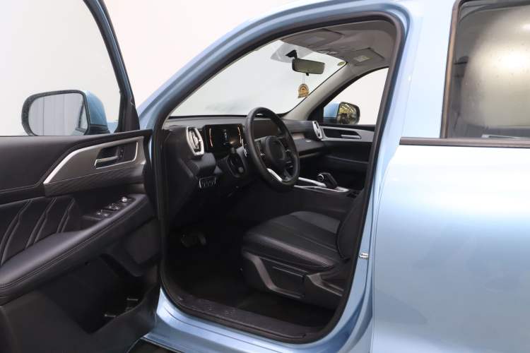 Used Great Wall King Kong Poer 2024 2.0T Automatic 8AT Diesel Two-Wheel-Drive Navigation Edition Flatbed Left Front Seat