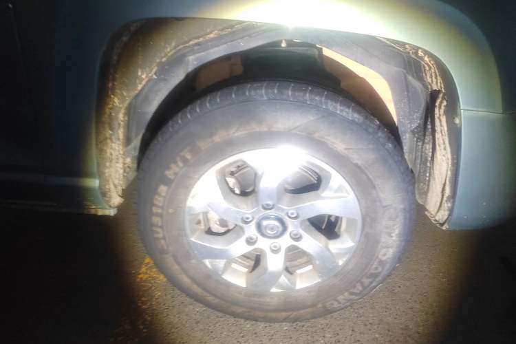 Used Great Wall King Kong Poer 2024 2.0T Automatic 8AT Diesel 4x4 Elite Standard Cab Right Front Wheel Hub