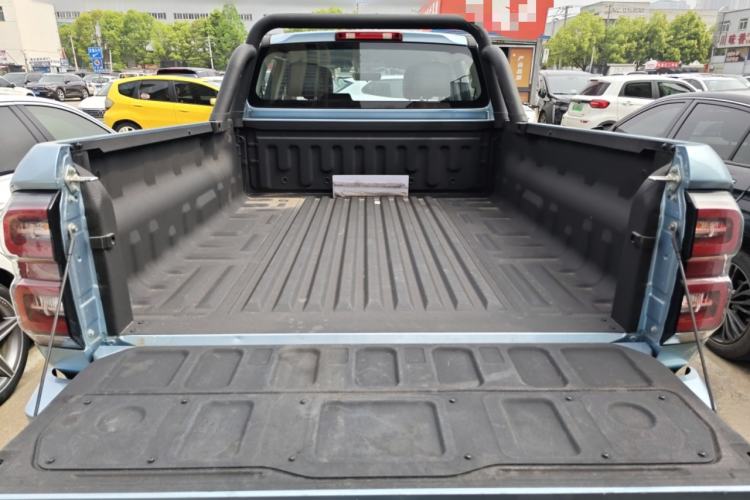 Used Great Wall King Kong Poer 2024 2.0T Automatic 8AT Diesel Two-Wheel-Drive Navigation Edition Flatbed Trunk