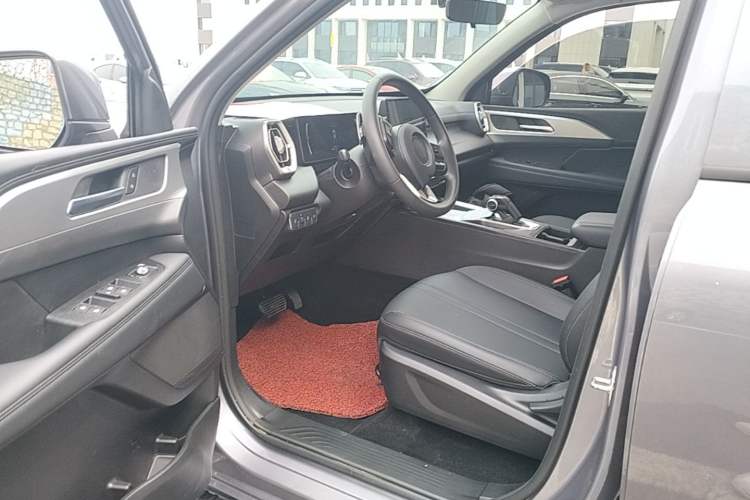 Used Great Wall King Kong Poer 2024 2.0T Automatic 8AT Diesel Two-Wheel-Drive Elite Flatbed Driver Seat