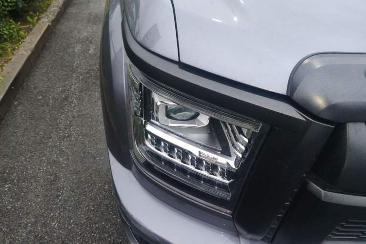Used Great Wall King Kong Poer 2024 2.0T Automatic 8AT Gasoline Four-Wheel Drive Navigation Version – Flat Bed Exterior 4