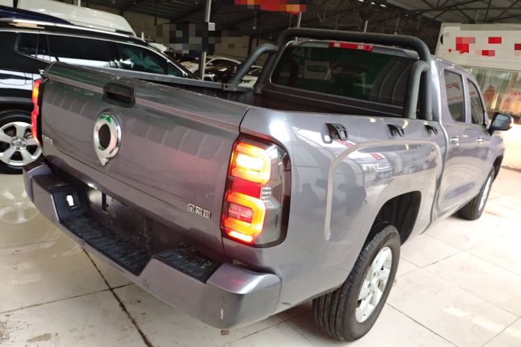 Used Great Wall King Kong Poer 2024 2.0T Automatic 8AT Gasoline Two-Wheel-Drive Elite Version with Flat Bed Exterior 5