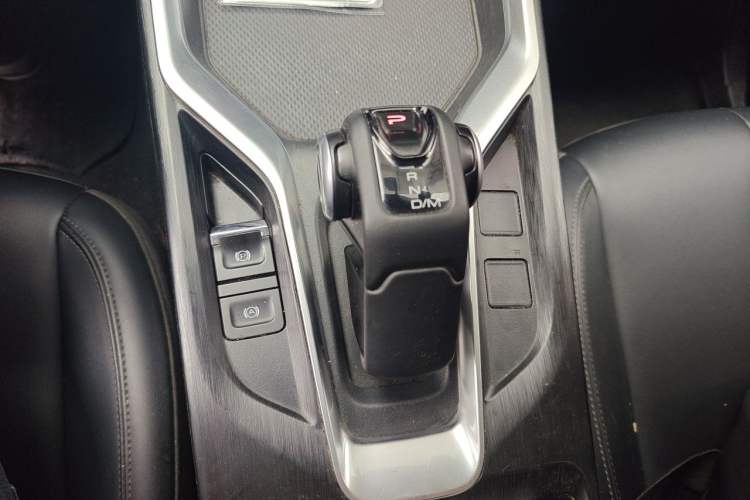 Used Great Wall King Kong Poer 2024 2.0T Automatic 8AT Diesel Two-Wheel-Drive Elite Flatbed Gear Lever
