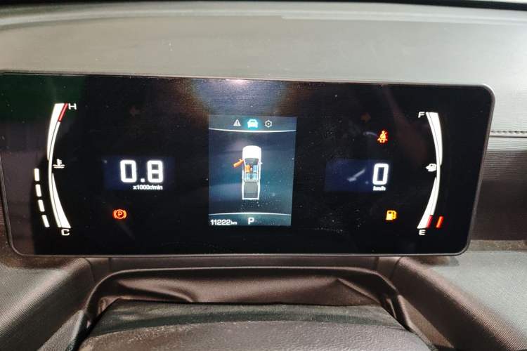 Used Great Wall King Kong Poer 2024 2.0T Automatic 8AT Gasoline Two-Wheel-Drive Elite Version with Flat Bed Instrument Cluster