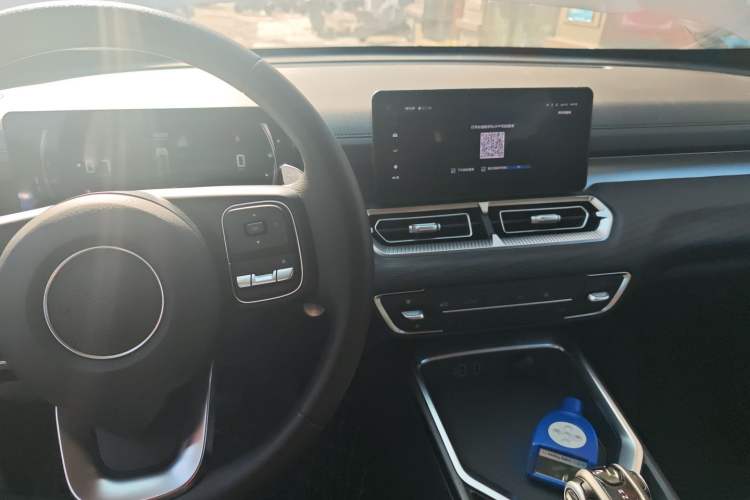 Used Great Wall King Kong Poer 2024 2.0T Automatic 8AT Diesel Two-Wheel-Drive Navigation Edition Flatbed Interior 2
