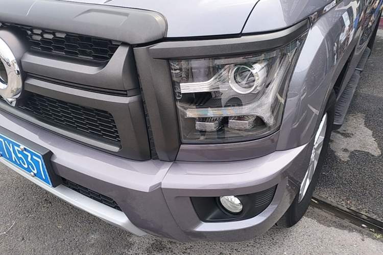 Used Great Wall King Kong Poer 2024 2.0T Automatic 8AT Diesel Two-Wheel-Drive Elite Flatbed Left Front Headlight