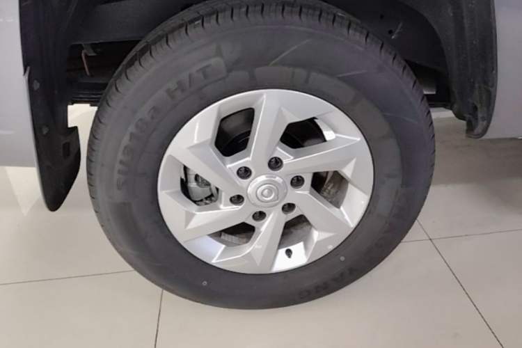 Used Great Wall King Kong Poer 2024 2.0T Automatic 8AT Gasoline Four-Wheel Drive Navigation Version – Flat Bed Right Rear Wheel Hub