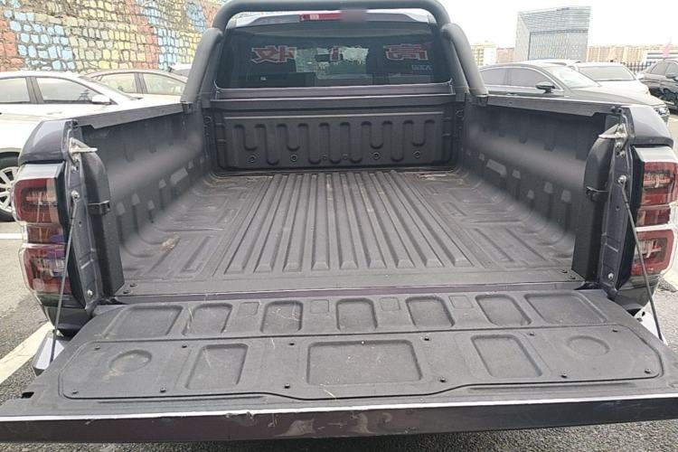 Used Great Wall King Kong Poer 2024 2.0T Automatic 8AT Diesel Two-Wheel-Drive Elite Flatbed Trunk