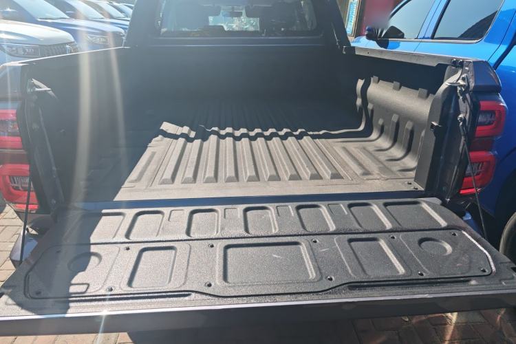 Used Great Wall King Kong Poer 2024 2.0T Automatic 8AT Diesel Two-Wheel-Drive Navigation Edition Flatbed Trunk