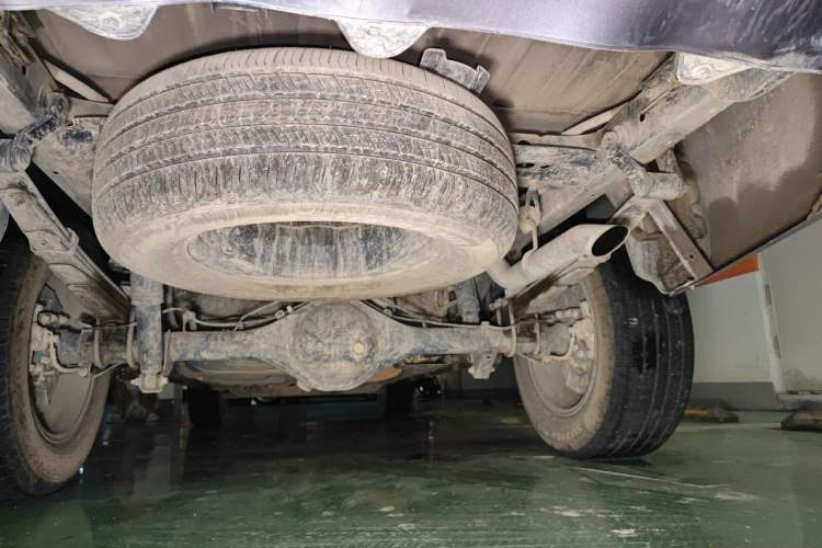 Used Great Wall King Kong Poer 2024 2.0T Manual Diesel 4x4 Base Edition Flatbed Chassis Rear