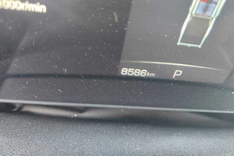 Used Great Wall King Kong Poer 2024 2.0T Automatic 8AT Diesel Two-Wheel-Drive Elite Flatbed Odometer Close Up