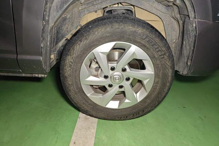 Used Great Wall King Kong Poer 2024 2.0T Manual Diesel 4x4 Base Edition Flatbed Right Front Wheel Hub
