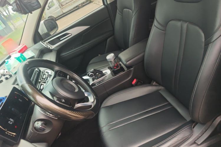 Used Great Wall King Kong Poer 2024 2.0T Automatic 8AT Diesel Two-Wheel-Drive Elite Flatbed Left Front Seat