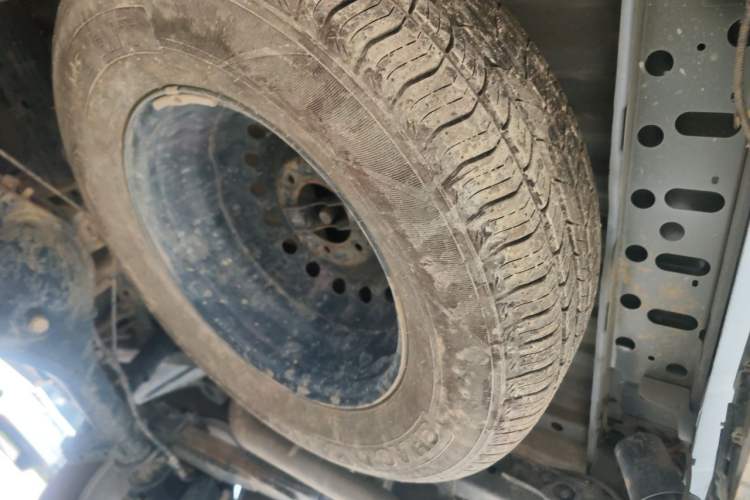 Used Great Wall King Kong Poer 2024 2.0T Automatic 8AT Diesel Four-Wheel-Drive Elite Version with Long Bed Chassis Rear