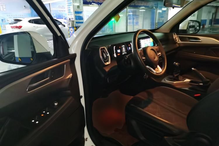 Used Great Wall King Kong Poer 2024 2.0T Manual Diesel 4x4 Elite Long-Box Version Driver Seat