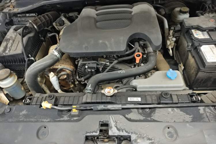 Used Great Wall King Kong Poer 2024 2.0T Automatic 8AT Diesel 4x4 Elite Flatbed Engine Bay