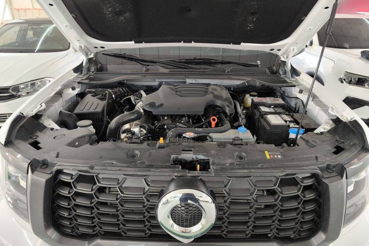 Used Great Wall King Kong Poer 2024 2.0T Manual Diesel Two-Wheel-Drive Base Edition Flatbed Engine Bay