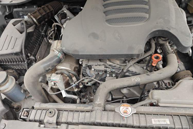 Used Great Wall King Kong Poer 2024 2.0T Manual Diesel 4x4 Base Edition Flatbed Engine Bay Right