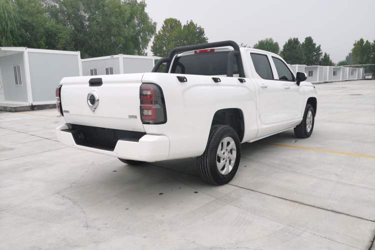 Used Great Wall King Kong Poer 2024 2.0T Manual Gasoline Two-Wheel-Drive Elite Flatbed Exterior 3