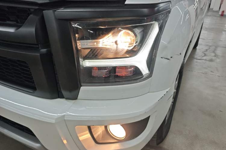 Used Great Wall King Kong Poer 2024 2.0T Automatic 8AT Diesel 4x4 Elite Flatbed Left Front Headlight