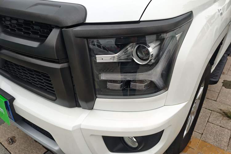 Used Great Wall King Kong Poer 2024 2.0T Automatic 8AT Diesel Two-Wheel-Drive Elite Flatbed Left Front Headlight
