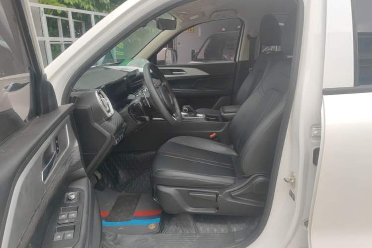 Used Great Wall King Kong Poer 2024 2.0T Automatic 8AT Diesel Two-Wheel-Drive Navigation Edition Flatbed Left Front Seat