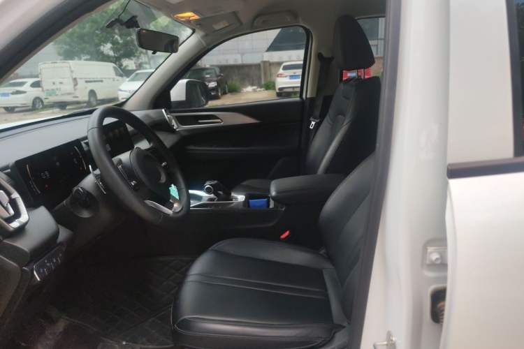 Used Great Wall King Kong Poer 2024 2.0T Automatic 8AT Diesel Four-Wheel-Drive Elite Version with Long Bed Left Front Seat