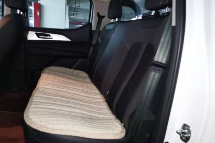 Used Great Wall King Kong Poer 2024 2.0T Manual Diesel 4x4 Elite Long-Box Version Left Rear Seat