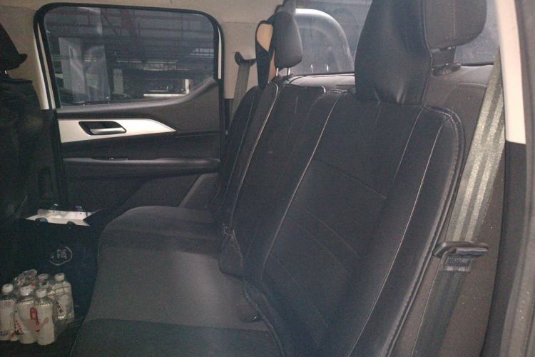 Used Great Wall King Kong Poer 2024 2.0T Manual Diesel 4x4 Base Edition Flatbed Left Rear Seat