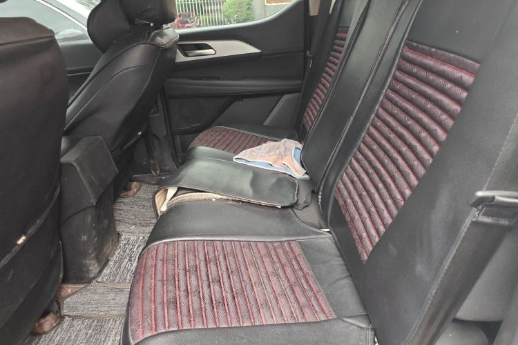 Used Great Wall King Kong Poer 2024 2.0T Manual Diesel 4x4 Base Edition Flatbed Left Rear Seat