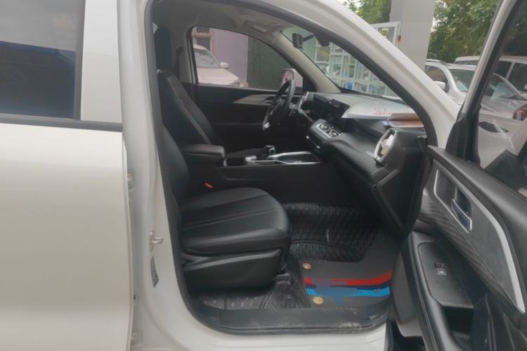 Used Great Wall King Kong Poer 2024 2.0T Automatic 8AT Diesel Two-Wheel-Drive Navigation Edition Flatbed Right Front Seat