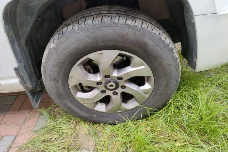 Used Great Wall King Kong Poer 2024 2.0T Automatic 8AT Diesel 4x4 Elite Flatbed Right Front Wheel Hub