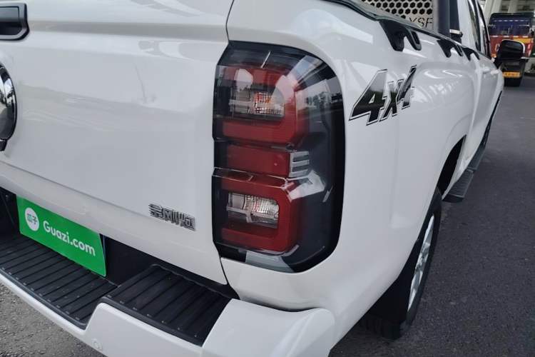 Used Great Wall King Kong Poer 2024 2.0T Manual Diesel 4x4 Base Edition Flatbed Right Rear Taillight