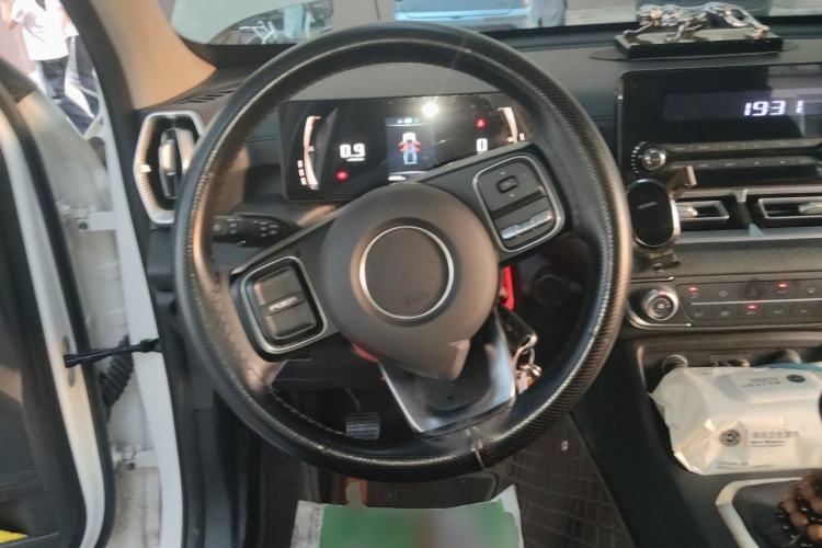 Used Great Wall King Kong Poer 2024 2.0T Manual Diesel 4x4 Base Edition Flatbed Steering Wheel