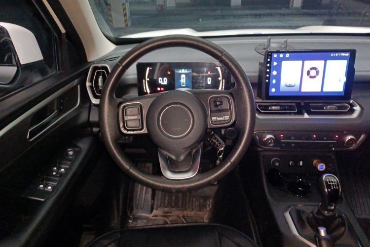 Used Great Wall King Kong Poer 2024 2.0T Manual Diesel 4x4 Base Edition Flatbed Steering Wheel