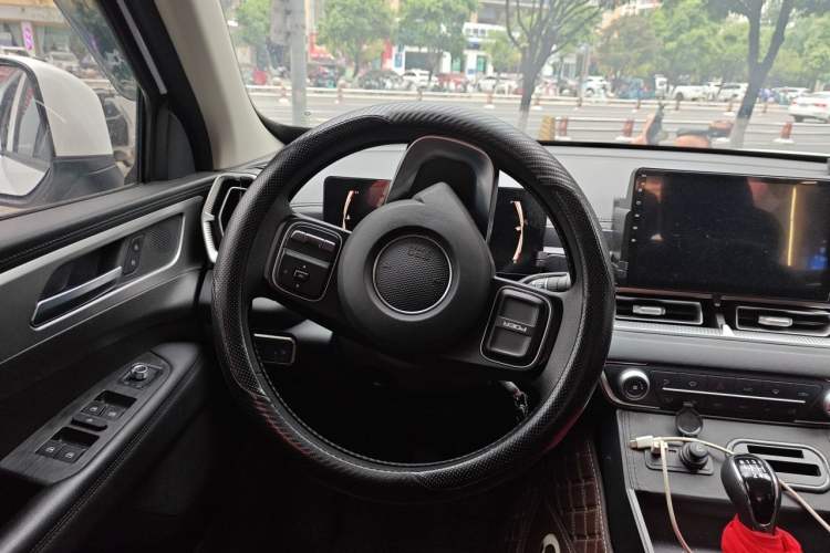 Used Great Wall King Kong Poer 2024 2.0T Manual Diesel 4x4 Base Edition Flatbed Steering Wheel