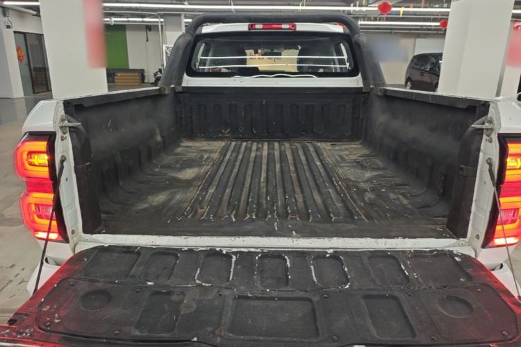 Used Great Wall King Kong Poer 2024 2.0T Automatic 8AT Diesel 4x4 Elite Flatbed Trunk