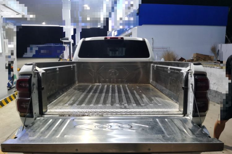 Used Great Wall King Kong Poer 2024 2.0T Manual Diesel Two-Wheel-Drive Base Edition Flatbed Trunk