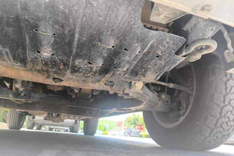 Used Great Wall King Kong Poer 2024 2.0T Manual Gasoline 4x4 Elite Flatbed Chassis Front Left