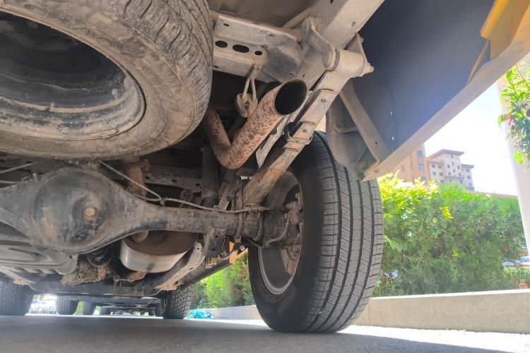 Used Great Wall King Kong Poer 2024 2.0T Manual Gasoline 4x4 Elite Flatbed Chassis Rear Right