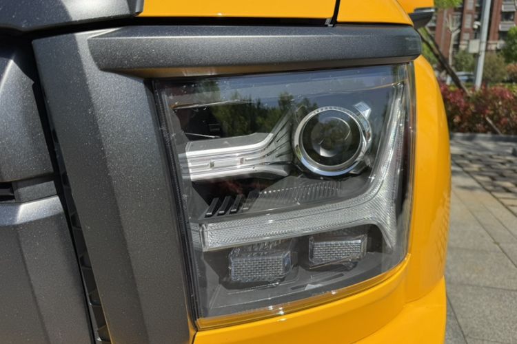 Used Great Wall King Kong Poer 2024 2.0T Automatic 8AT Diesel Two-Wheel-Drive Elite Flatbed Exterior 2