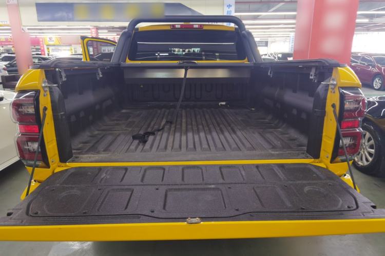 Used Great Wall King Kong Poer 2024 2.0T Automatic 8AT Diesel Two-Wheel-Drive Elite Flatbed Trunk