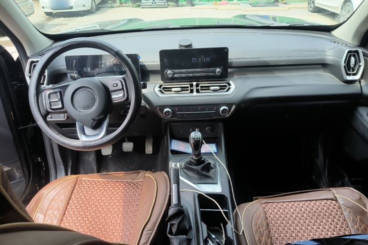 Used Great Wall King Kong Poer 2026 Model 2.0T Manual Diesel Two-Wheel-Drive Entrepreneurial Flat Box Center Console