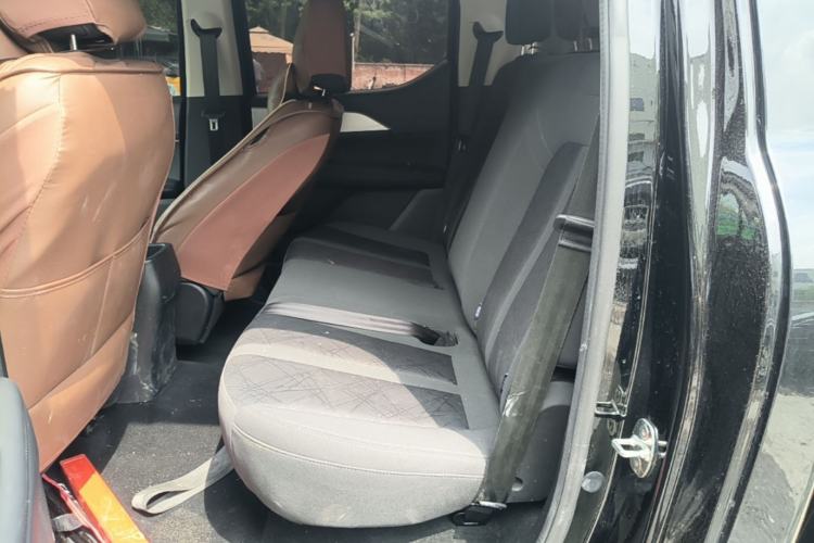 Used Great Wall King Kong Poer 2026 Model 2.0T Manual Diesel Two-Wheel-Drive Entrepreneurial Flat Box Left Rear Seat